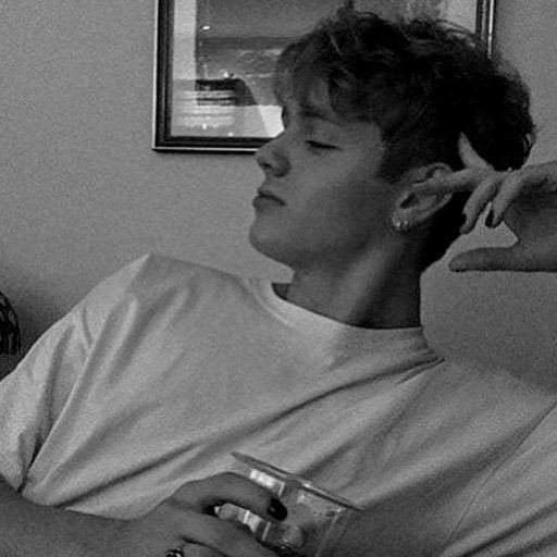 black and white pfp black and white pfp
